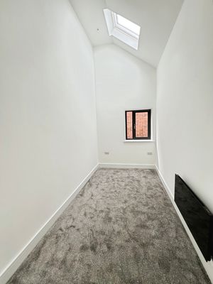 Bedroom- click for photo gallery